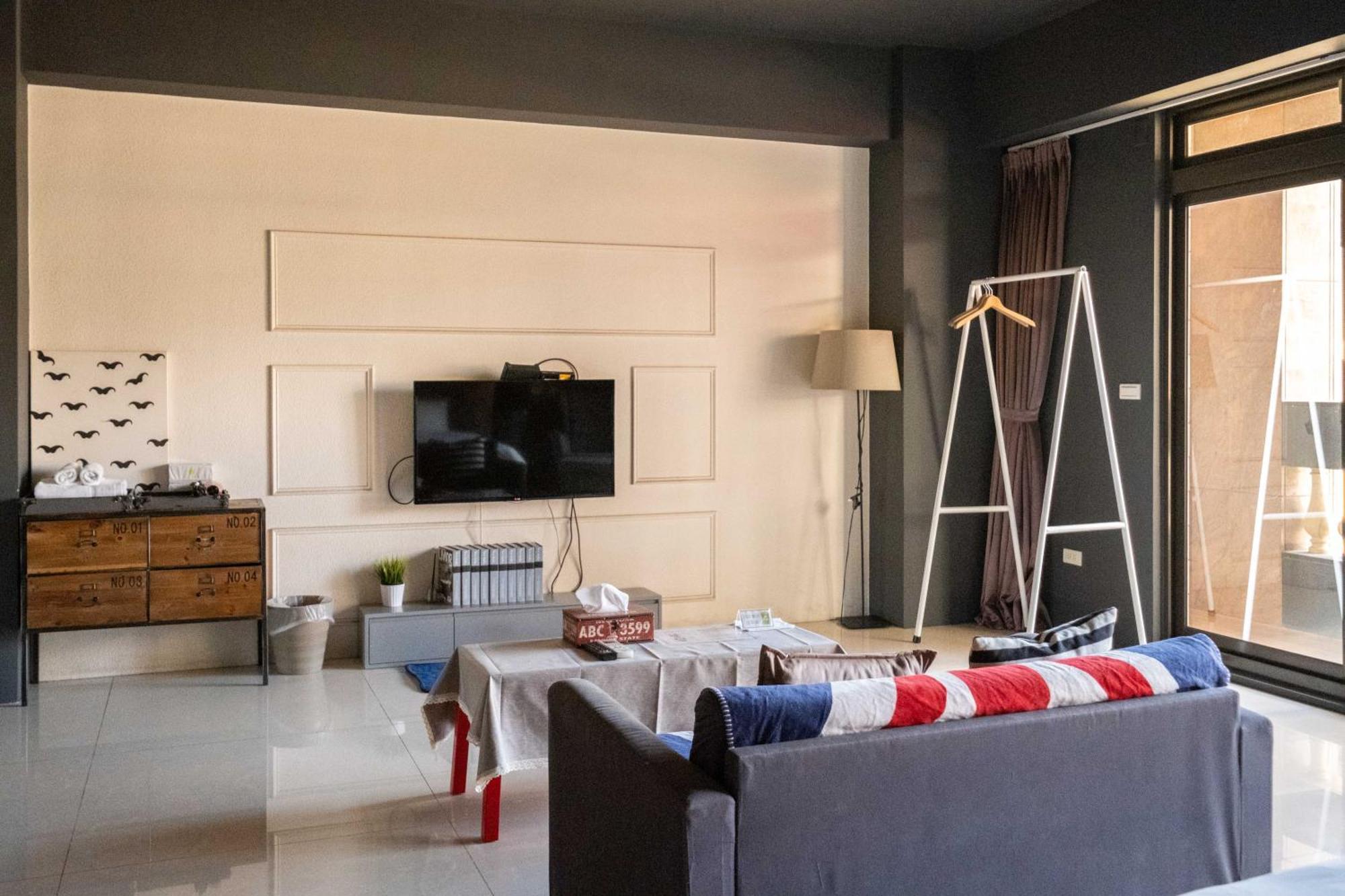 Huzi Room Tainan Exterior foto